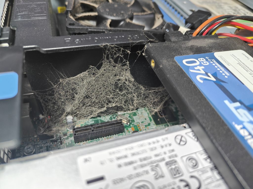 ΚΑΘΑΡΙΣΜΟΣ ΣΤΑΘΕΡΟΥ ΥΠΟΛΟΓΙΣΤΗ ΘΕΣΣΑΛΟΝΙΚΗ